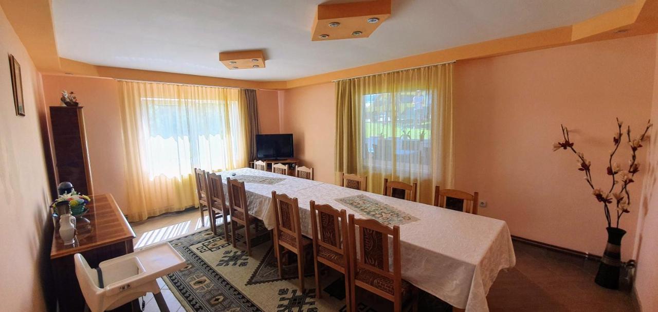 Maison d'hôtes Casa Elena à Bran  Extérieur photo